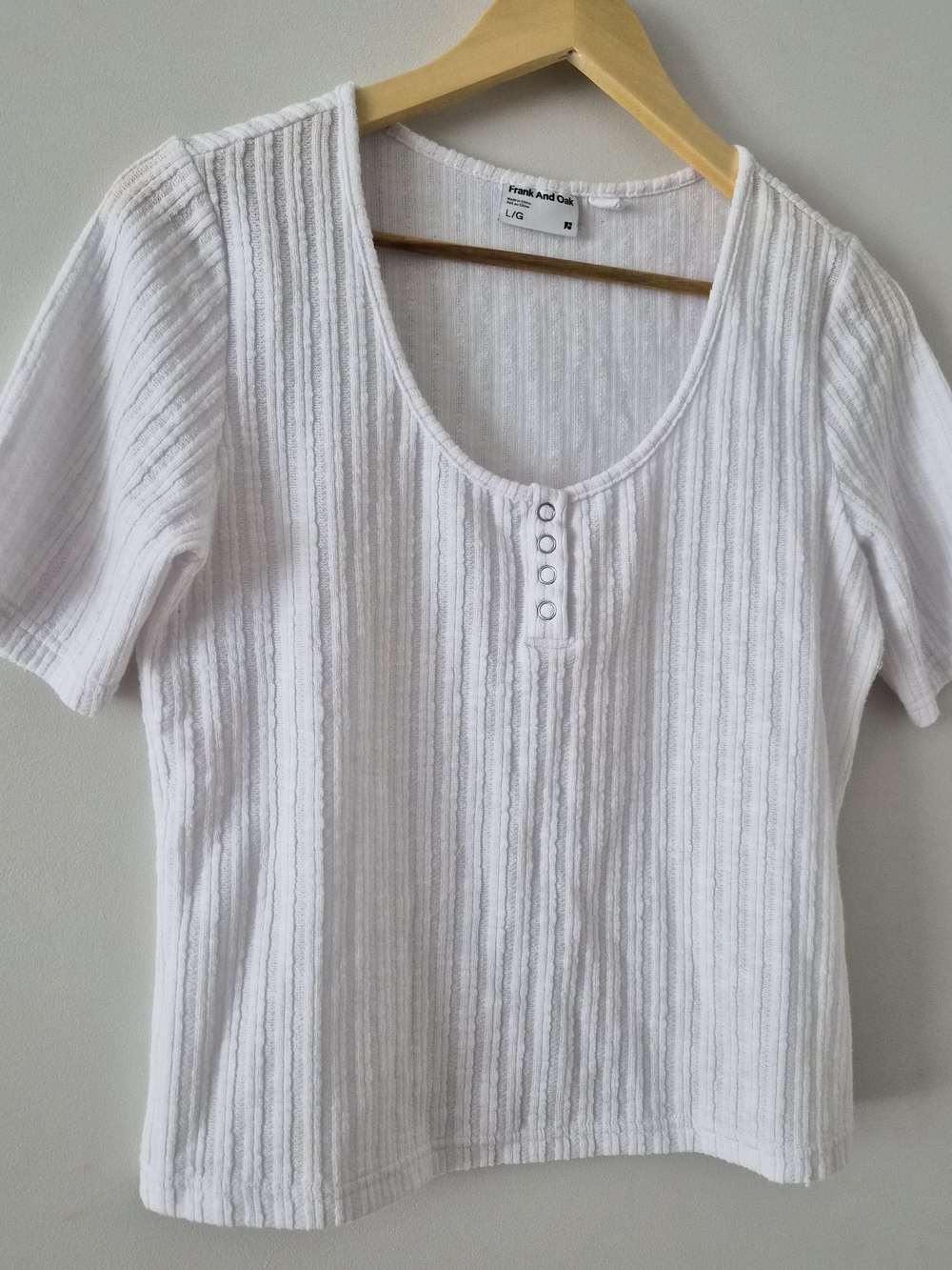 Frank & Oak White Ribbed Short Sleeve Scoop Henley Top